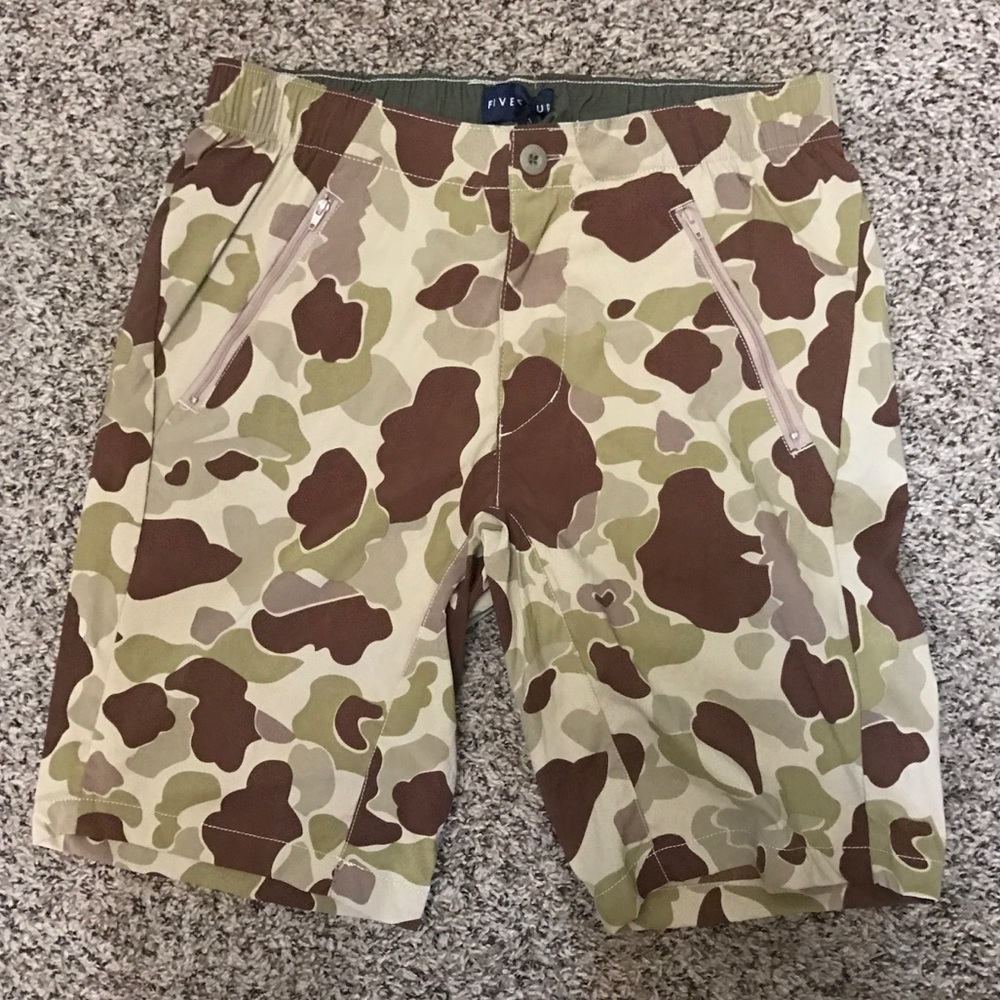 Five Four camo "Hawk Modern" shorts